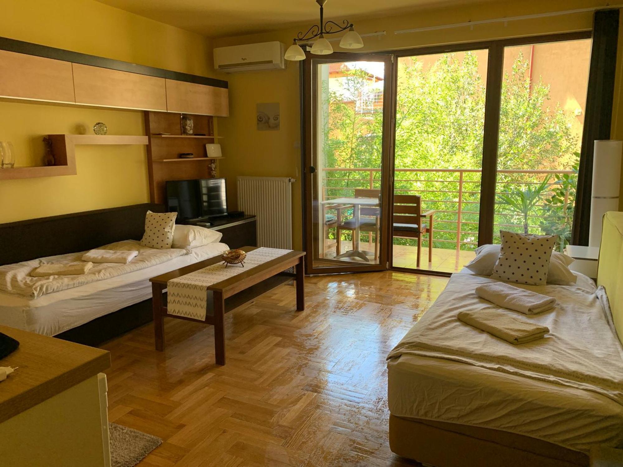Mandarin Wellness Apartman Siofok Bagian luar foto