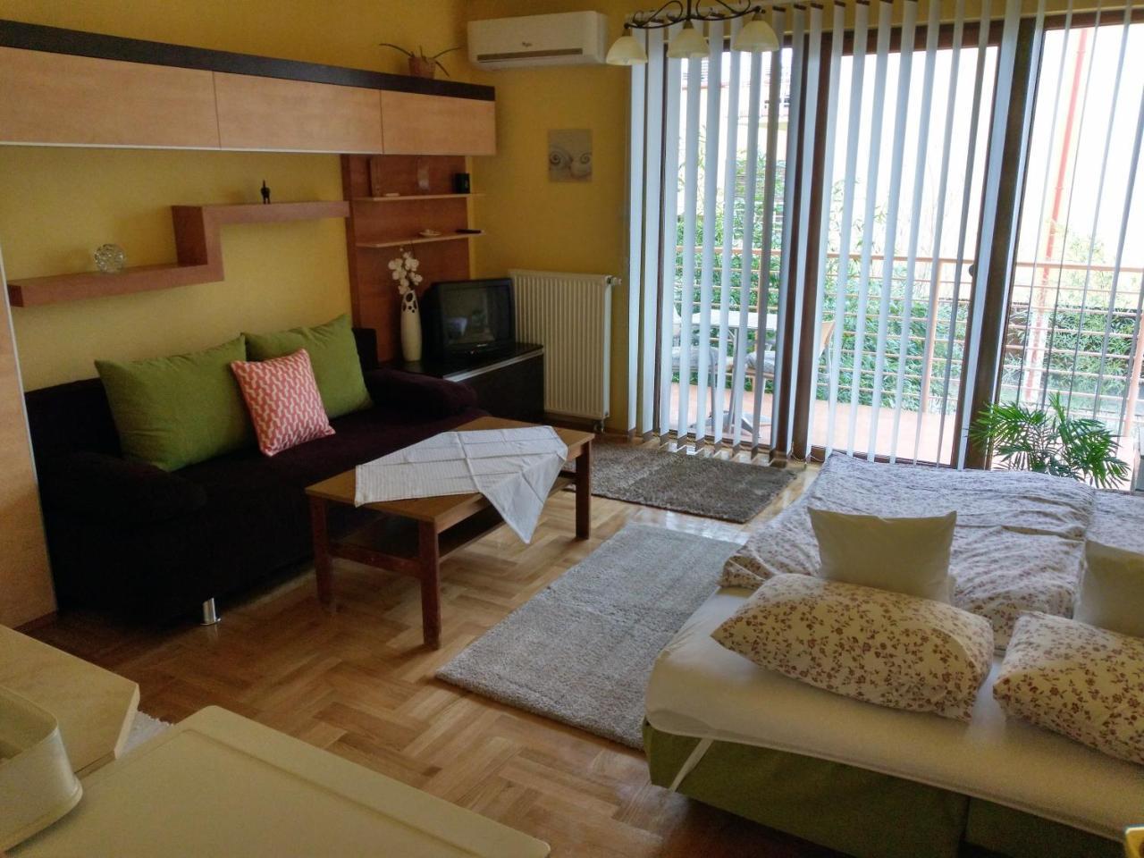 Mandarin Wellness Apartman Siofok Bagian luar foto