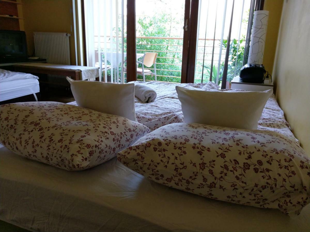 Mandarin Wellness Apartman Siofok Bagian luar foto