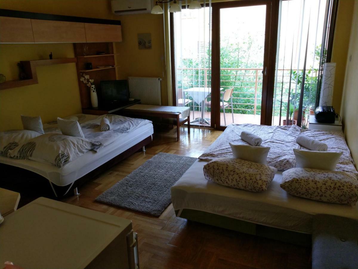 Mandarin Wellness Apartman Siofok Bagian luar foto
